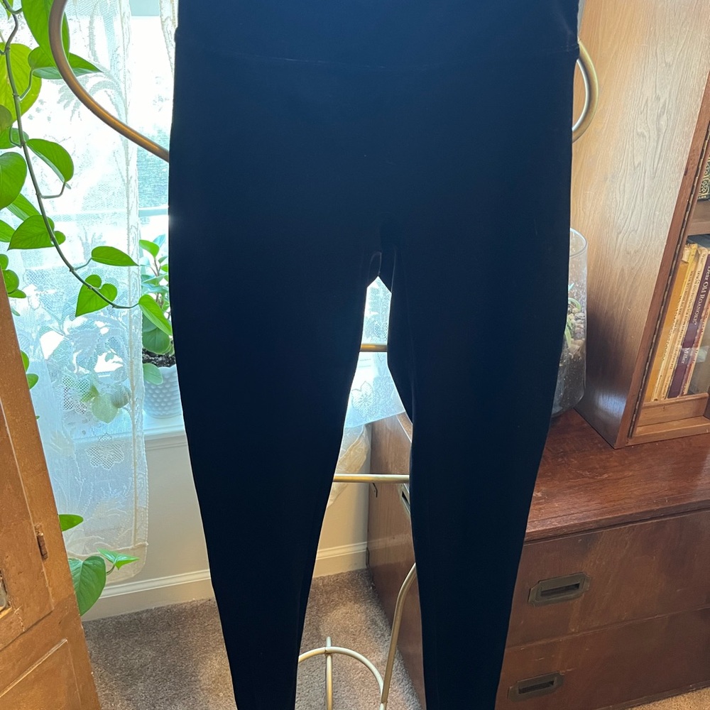 Women’s Spanx black velvet leggings
